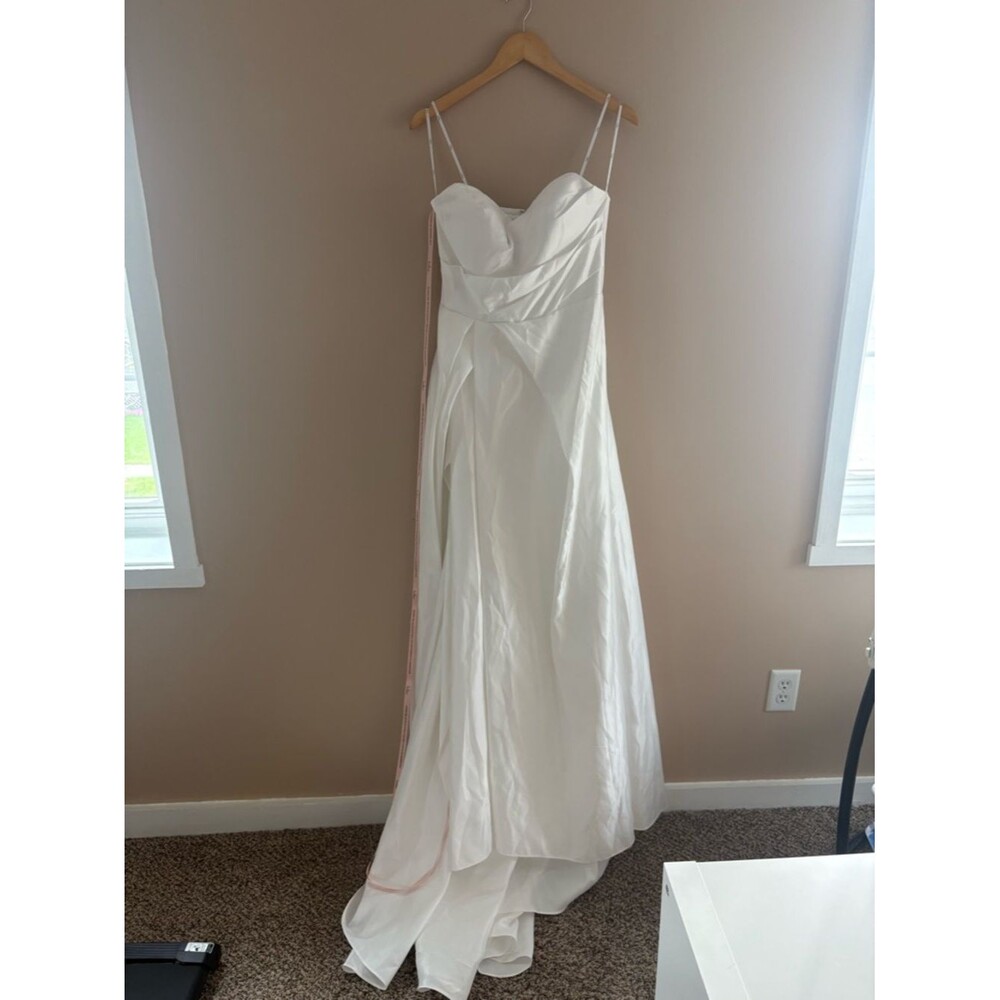 Lulus Lifetime of Love White Satin Strapless A-Line Gown Size 4 Classic Wedding - Picture 7 of 14
